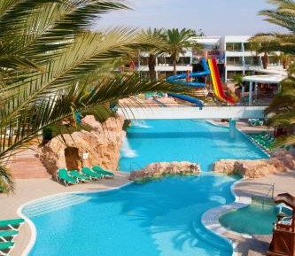 Superior Room with Balcony and Pool View