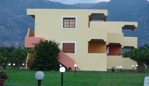 Apartment (2 Adults)