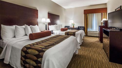 Queen Room with Two Queen Beds - Non-Smoking