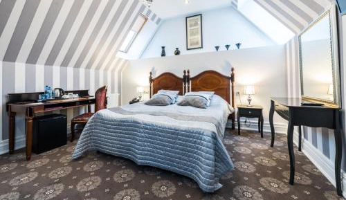 Lux King Room