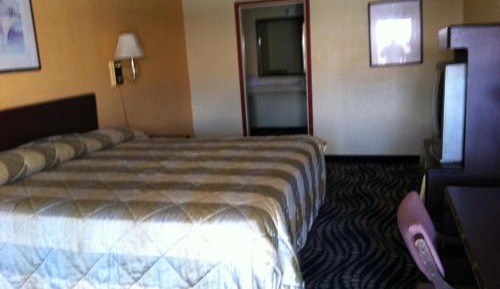 King Room - Non-Smoking
