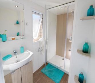 Mobile Home 4 Adults