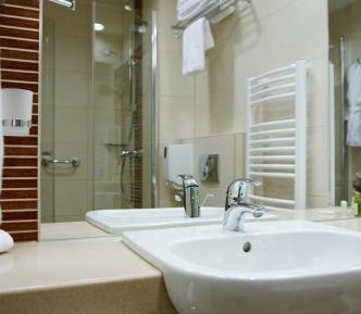 Classic Double or Twin Room Without Balcony 