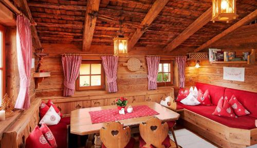 Chalet (4 Adults)