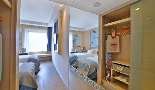 Twin Room - Non-Smoking