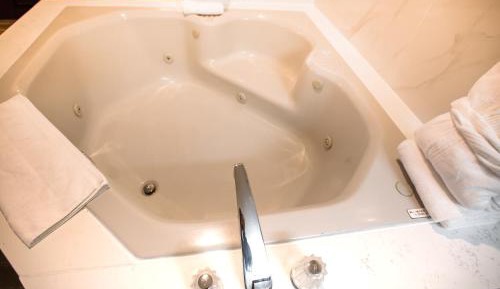 King Room with Spa Bath Disability Access