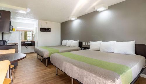 Quadruple Room - Non-Smoking