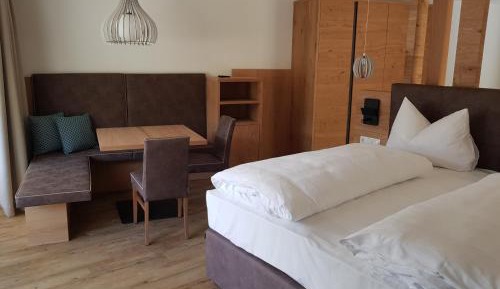 Family Room with Mountain View