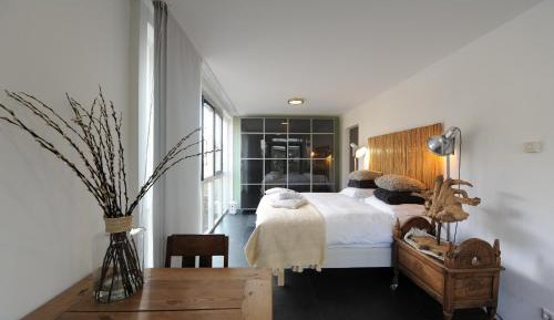 Two Bedroom Apartment 