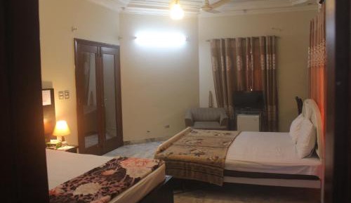 Classic Triple Room