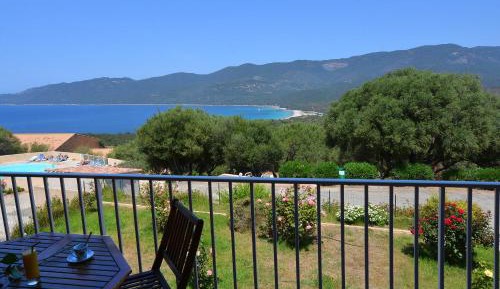 One-Bedroom Apartment with Sea View (4 Adults)