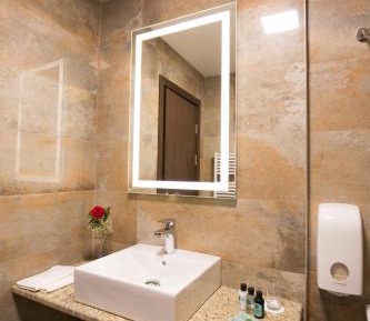Deluxe Double Room with Shower