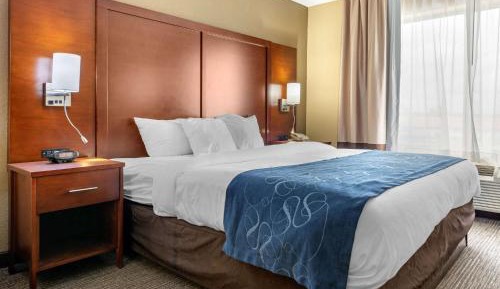 King Suite with Sofa Bed - Non-Smoking