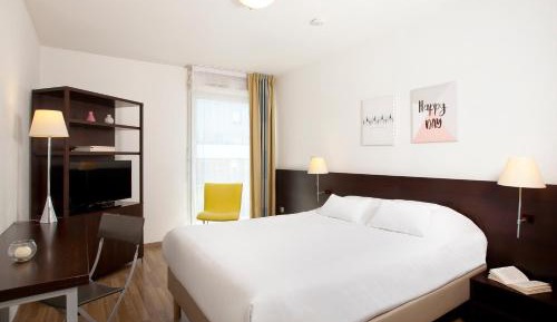 One-Bedroom Apartment (4 Adults)