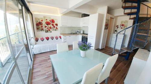 Apartment - Split Level