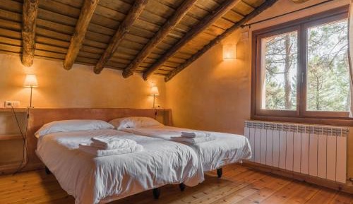 Two-Bedroom House (4 Adults)
