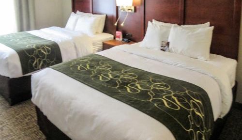 Queen Suite with Two Queen Beds - Non-Smoking