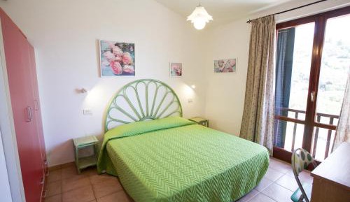 4- One-Bedroom Apartment