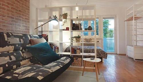 Studio Apartment with Balcony