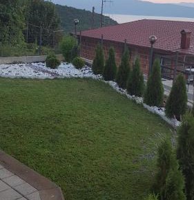 Studio Apartment with Garden