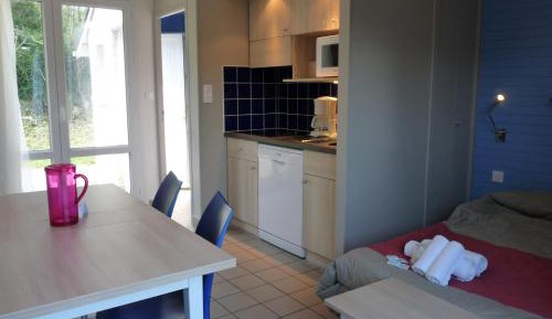 One-Bedroom Apartment (6 Adults)