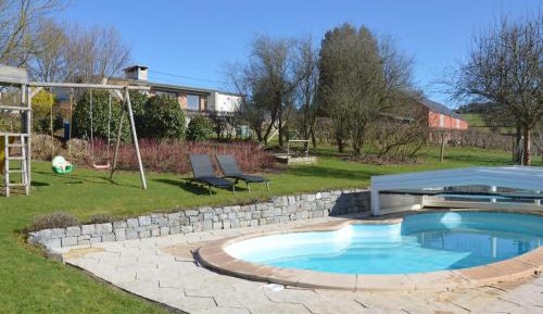 Six-Bedroom Villa 