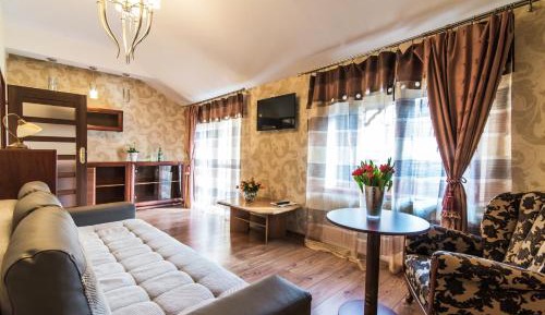 Family Apartment (2 Adults + 1 Children)
