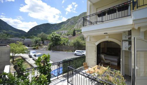 Studio with Terrace