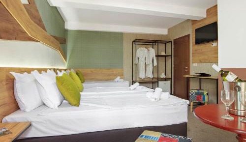 Luxury Triple Room