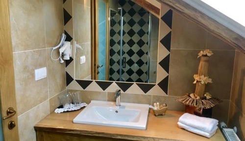 Double Room with Private Bathroom