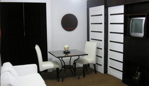Suite (2 Adults)