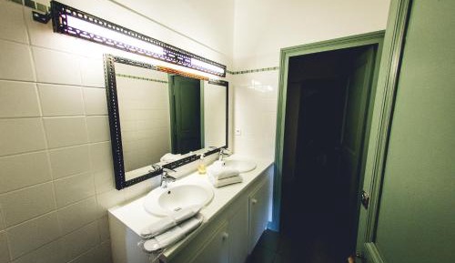 Double Room La Grande Question