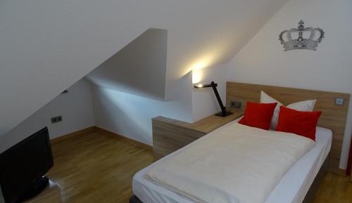 Economy Single Room