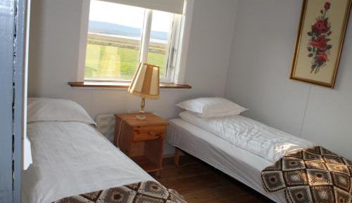 Apartment with Mountain View