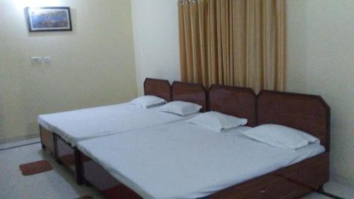 Deluxe Double or Twin Room with Balcony