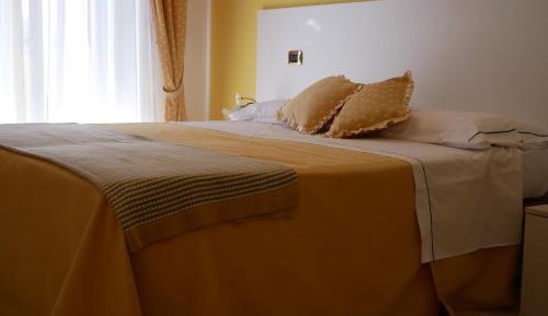 Quadruple Room with Private Bathroom