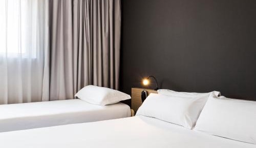 Double Room with Extra Bed (2 Adults + 1 Child)