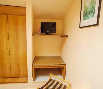 Single Room with Private External Bathroom
