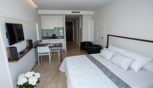 Superior Studio (2 Adults)