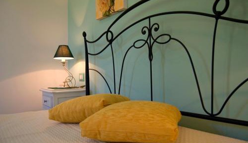 One-Bedroom Apartment (2 Adults)