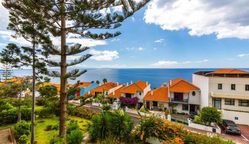 Studio Apartment with Sea View
