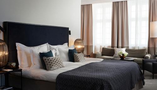 Junior Suite with Water View