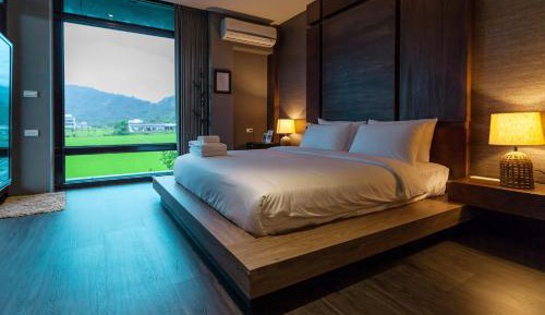 Double Room with Mountain View