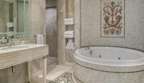 Two Bedroom Versace Residence with City View