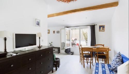 Apartment with Terrace