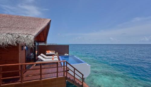 Reef Pool Water Villa