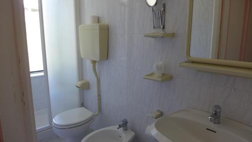 Standard Single Room with Shower