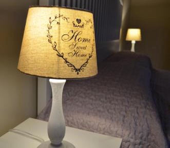 Deluxe Room (2 Adults + 1 Child)