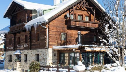 One-Bedroom Apartment with Balcony