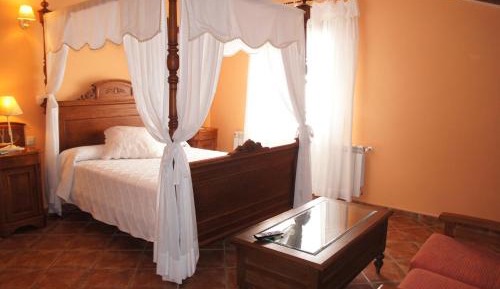 Deluxe Double or Twin Room with Spa Bath